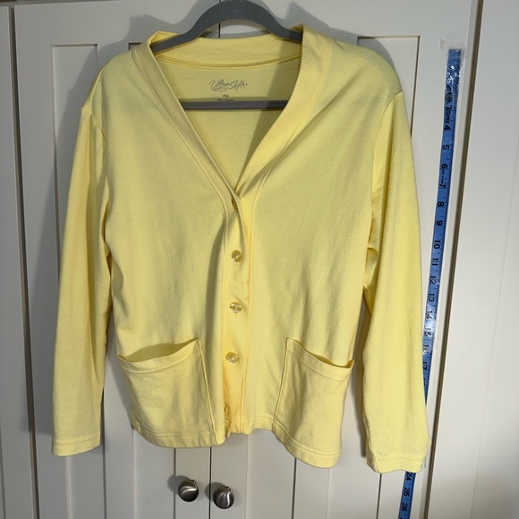 Sunny yellow button cardigan with pockets - Picture 2 of 3